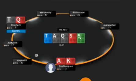 A♥K♥와 QTo가 공개된 T♦–A♠–Q♠–5♥–5♣ 최종 보드